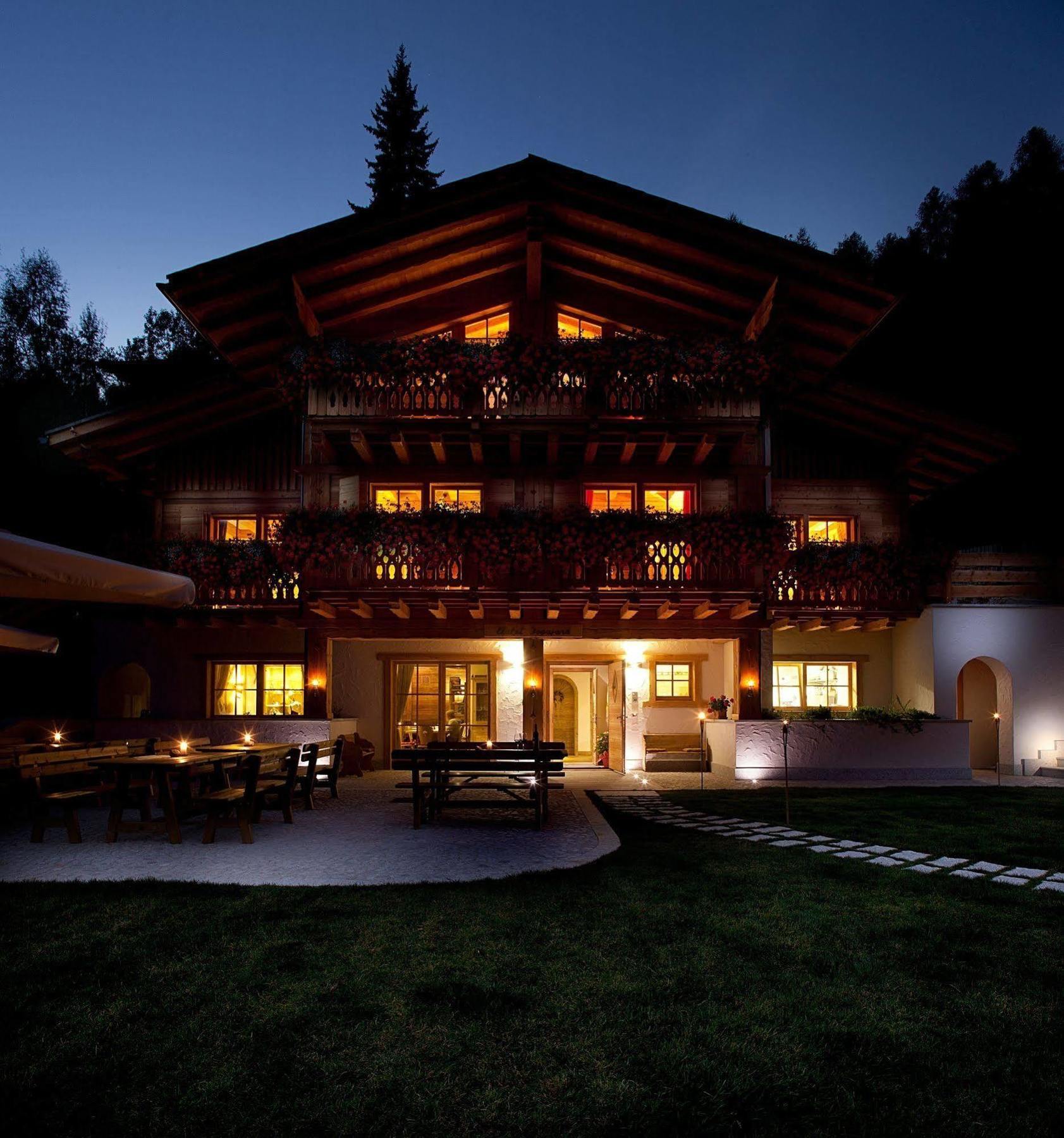 Fogajard Lovely Chalet Madonna Exterior foto